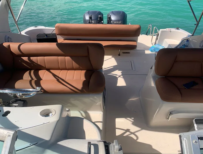 Cruiser 36 cockpit seating