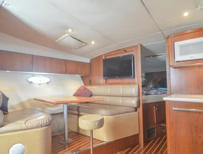 Salón del Tiara 36