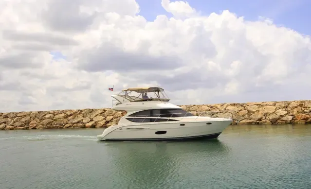 Meridian 42 on the water near the coast